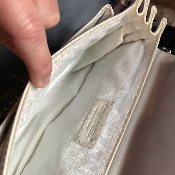 CHANEL Cream Quilted Flap Crossbody Handbag WOC - Picture 12 of 14